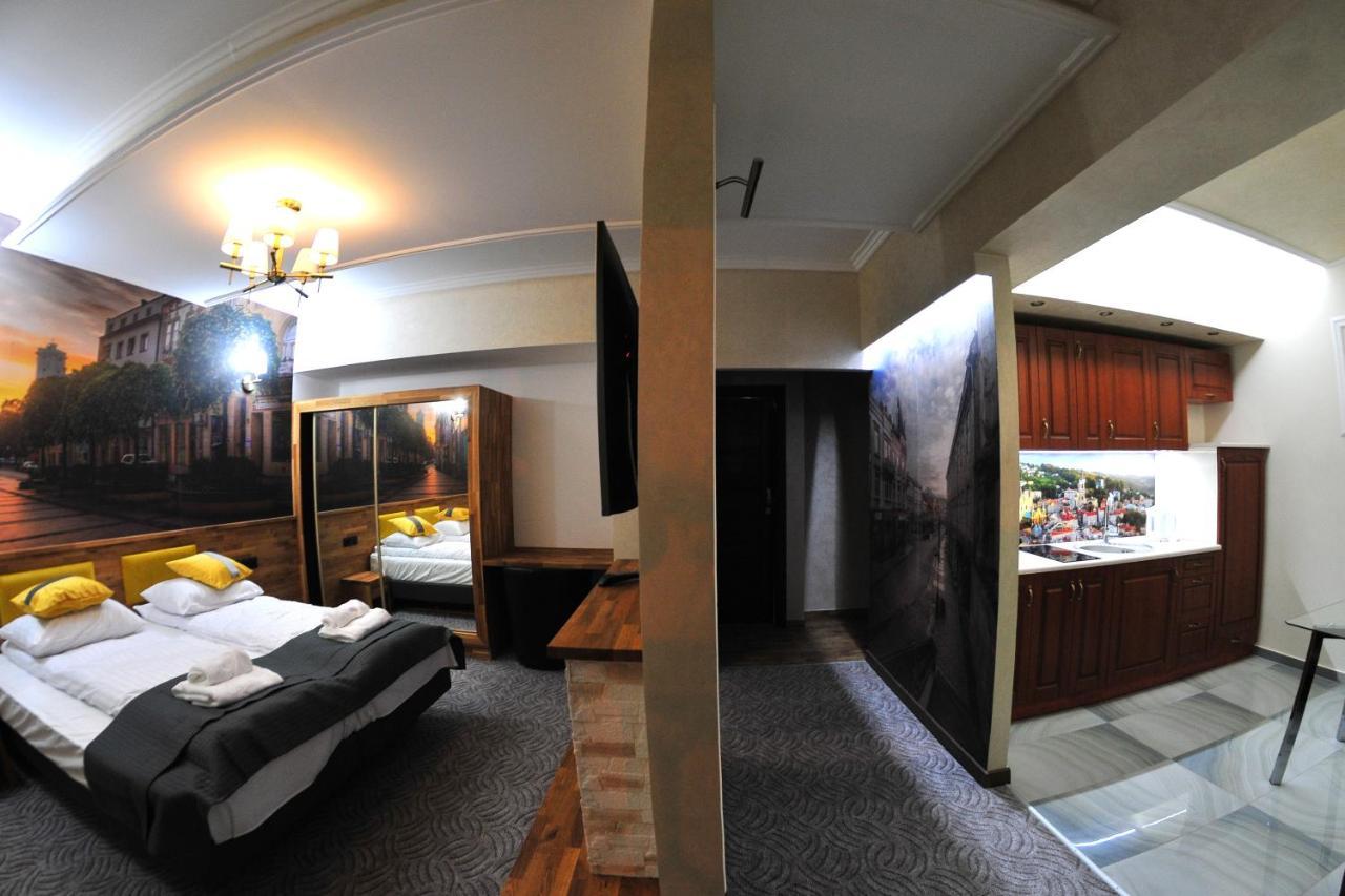 Apartamenty Na Mniszej แชมิตช์ ภายนอก รูปภาพ