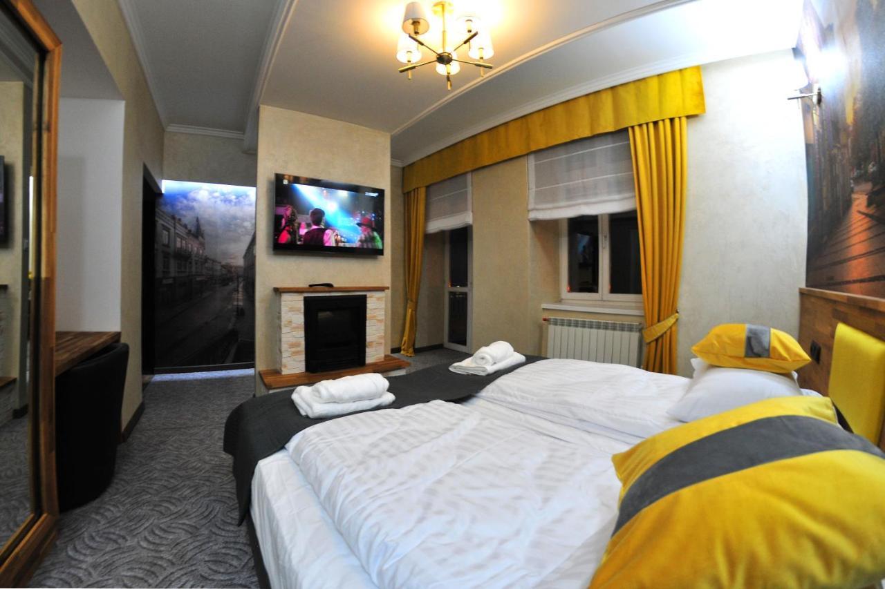 Apartamenty Na Mniszej แชมิตช์ ภายนอก รูปภาพ