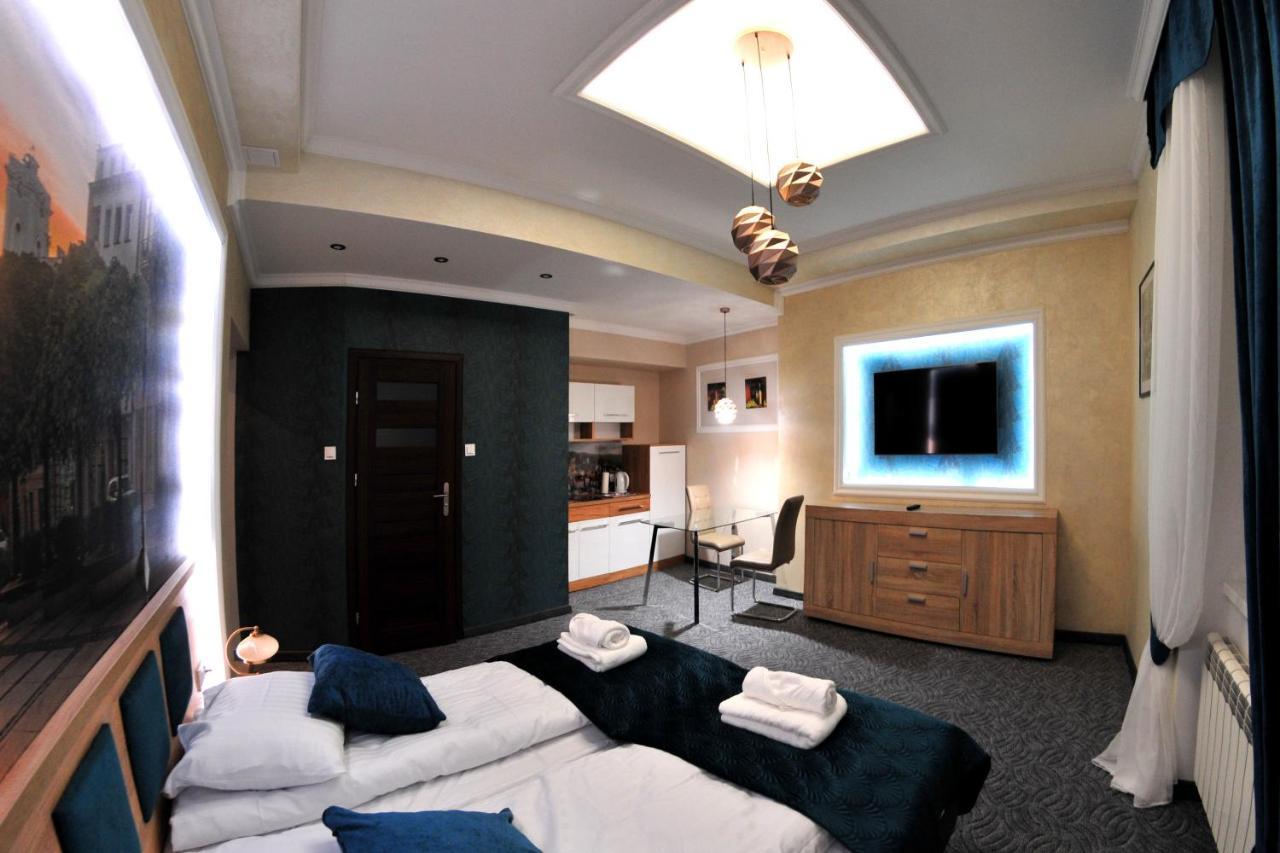 Apartamenty Na Mniszej แชมิตช์ ภายนอก รูปภาพ