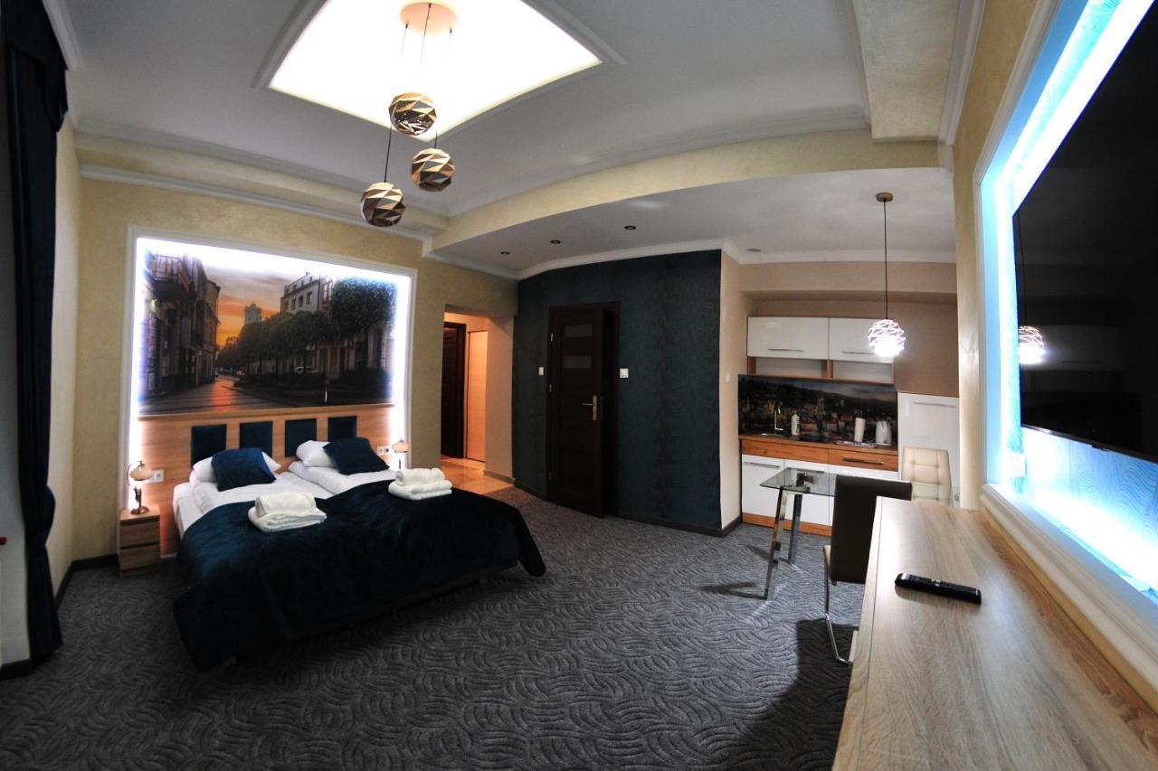 Apartamenty Na Mniszej แชมิตช์ ภายนอก รูปภาพ
