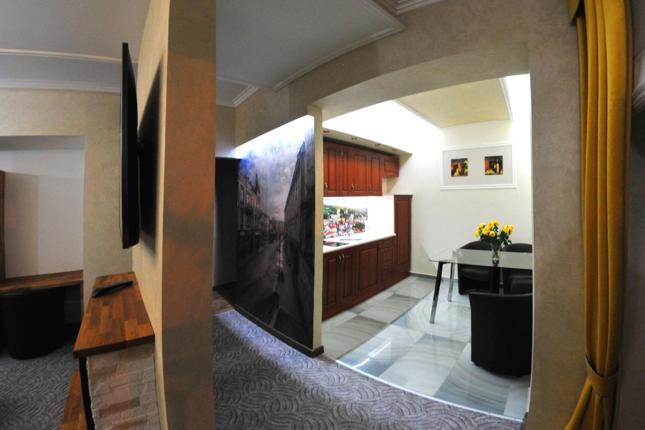 Apartamenty Na Mniszej แชมิตช์ ภายนอก รูปภาพ