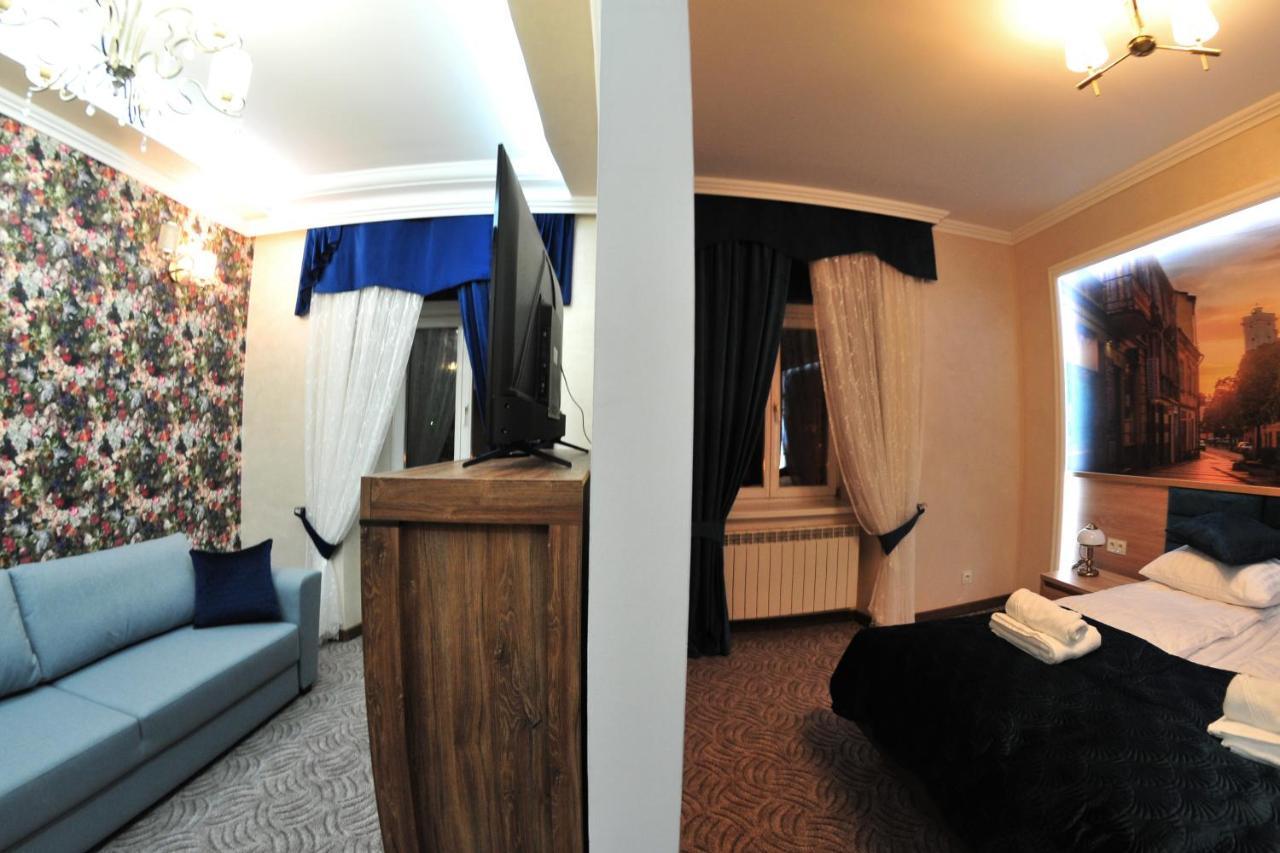 Apartamenty Na Mniszej แชมิตช์ ภายนอก รูปภาพ