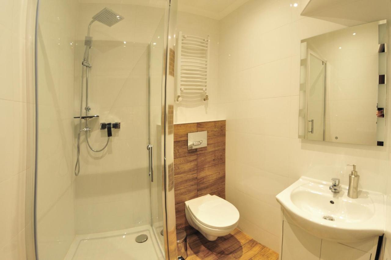 Apartamenty Na Mniszej แชมิตช์ ภายนอก รูปภาพ