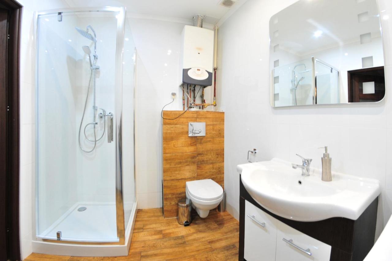 Apartamenty Na Mniszej แชมิตช์ ภายนอก รูปภาพ