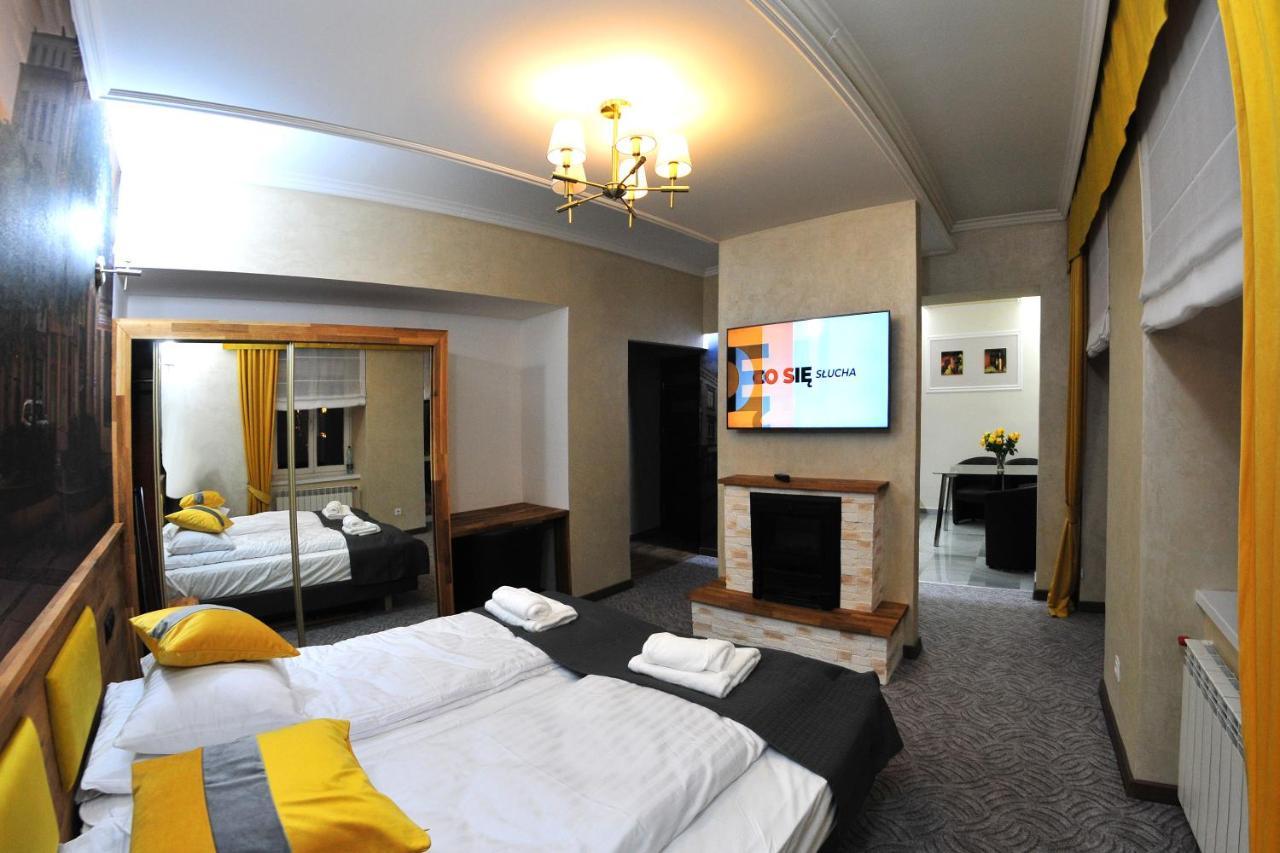 Apartamenty Na Mniszej แชมิตช์ ภายนอก รูปภาพ